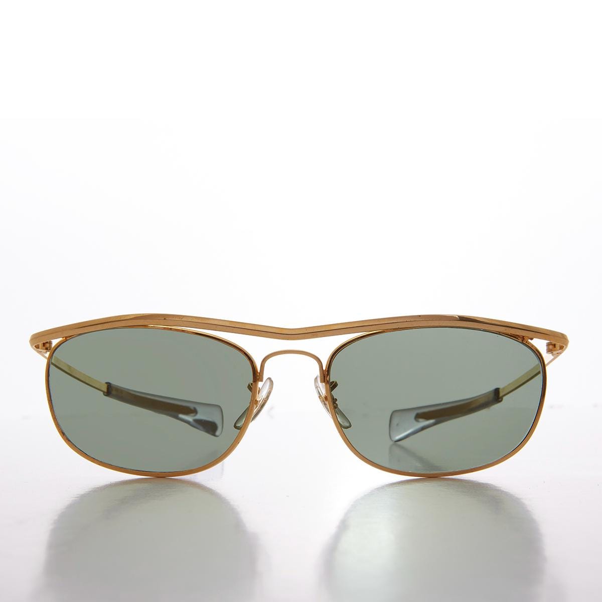 SunglassMuseum - Etsy display picture 1