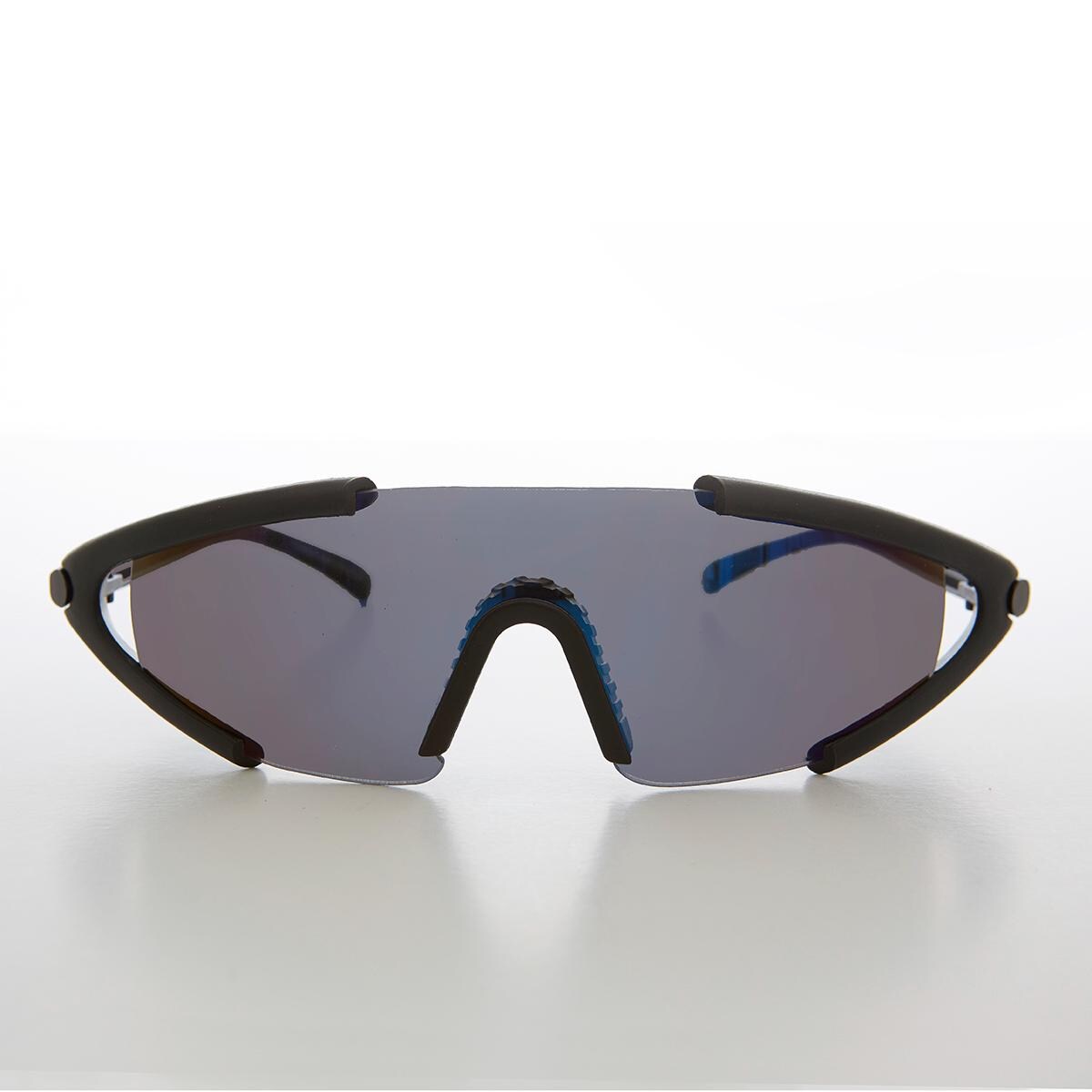 Lentes recognized kim kardashian
