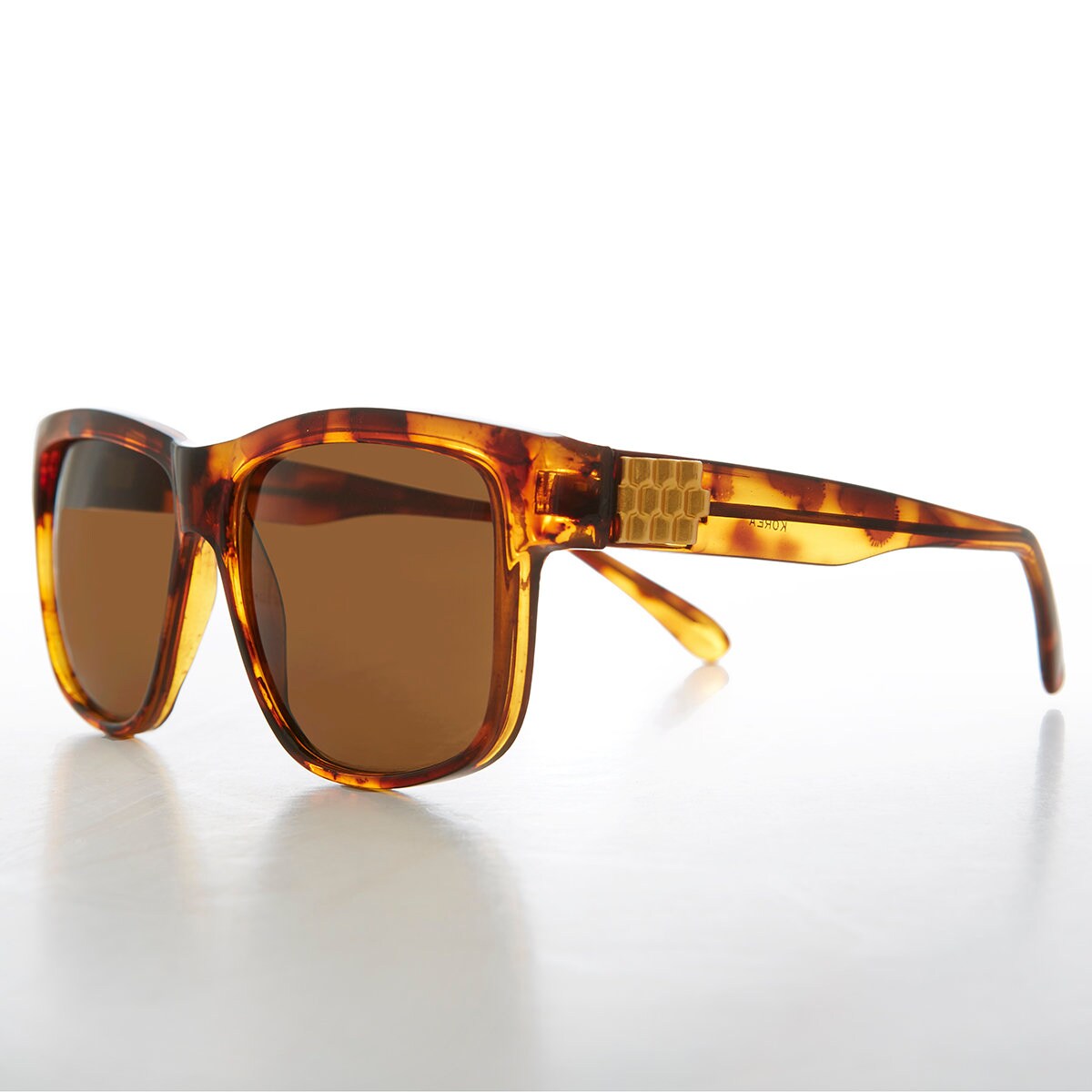 Retro Rectangle Sunglasses with Thick Square Frames and Golden Temple Decor Vintage Polygon Gold Wire Metal Frame Shades Square Trendy  main image 3