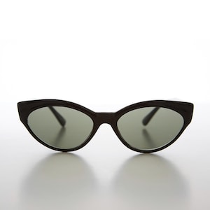 Perfect Classic Cat Eye Sunglasses Vintage 90s - Irene