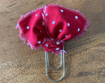 Rojo y blanco Polka Dot Planner Clip / Fabric Planner Clip / Planner Clip / Journal / Bookmark on Gold Paper Clip/ 2020 Holiday Collection