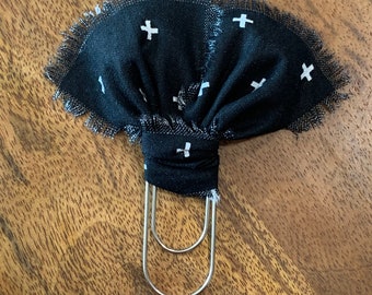 Mini cruz en blanco y negro/clip para agenda/clip minimalista para agenda de tela/marcador en clip de papel dorado/colección de vacaciones 2020