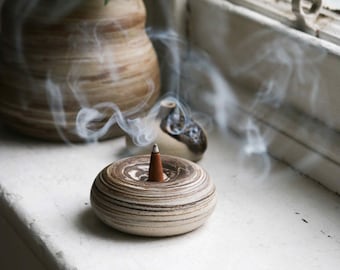 BULBOUS ceramic incense cone holder, round stone like burner, neutral, minimalist, incense burner, brown, beige, marble, handmade cone stand