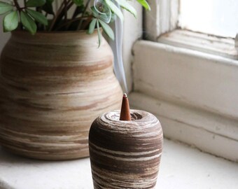 BULBOUS ceramic incense cone holder, round stone like burner, neutral, minimalist, incense burner, brown, beige, marble, handmade cone stand