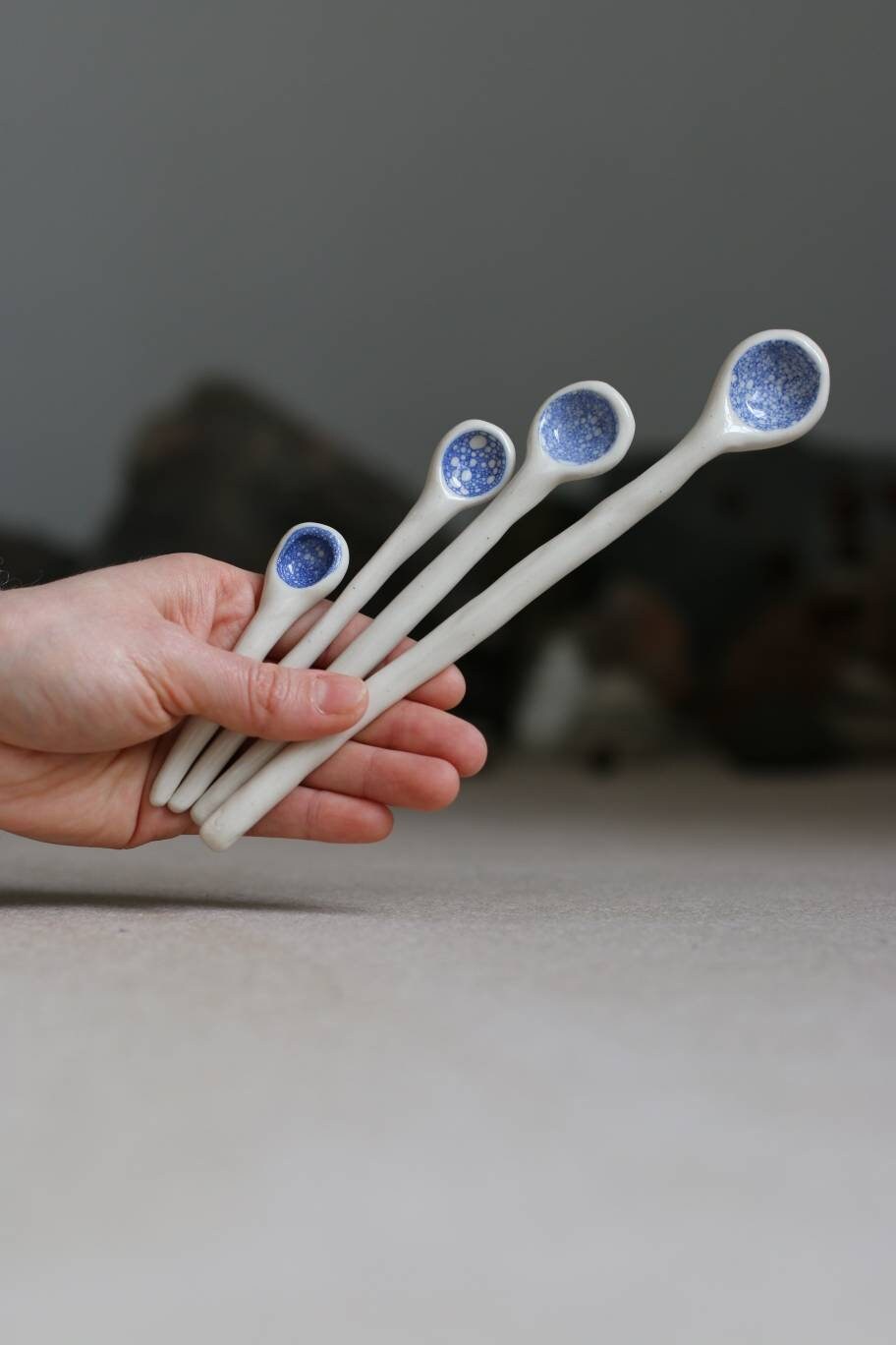 Cuillère en Céramique à Bulles Bleues