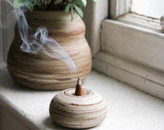 BULBOUS ceramic incense cone holder, round stone like burner, neutral, minimalist, incense burner, brown, beige, marble, handmade cone stand