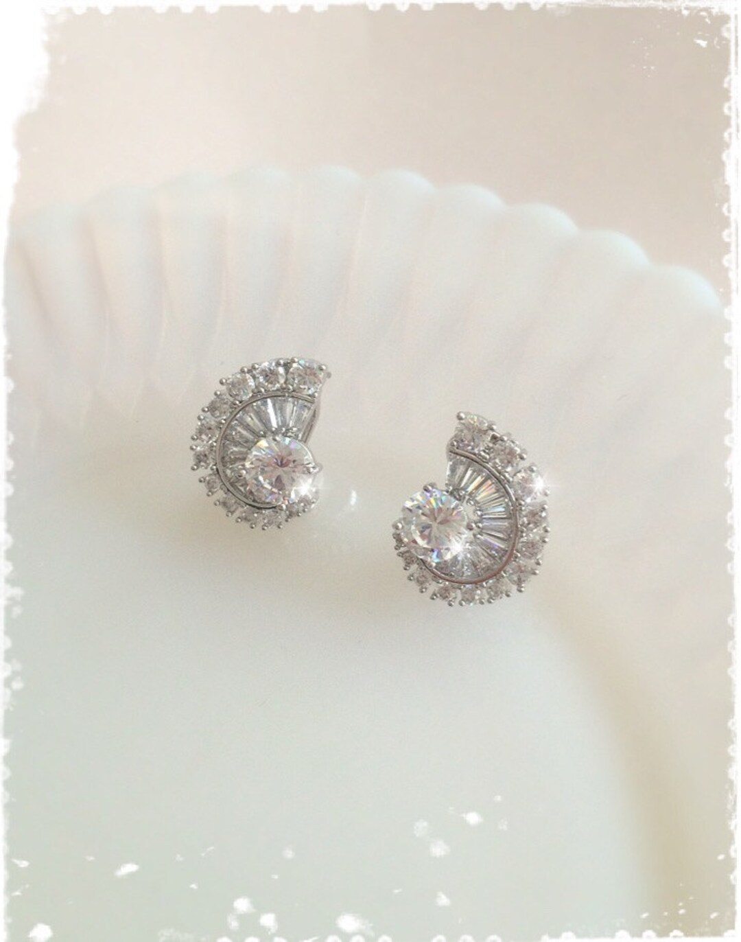 Art Deco Gatsby Old Hollywood Inspired Bridal Crystal Fan