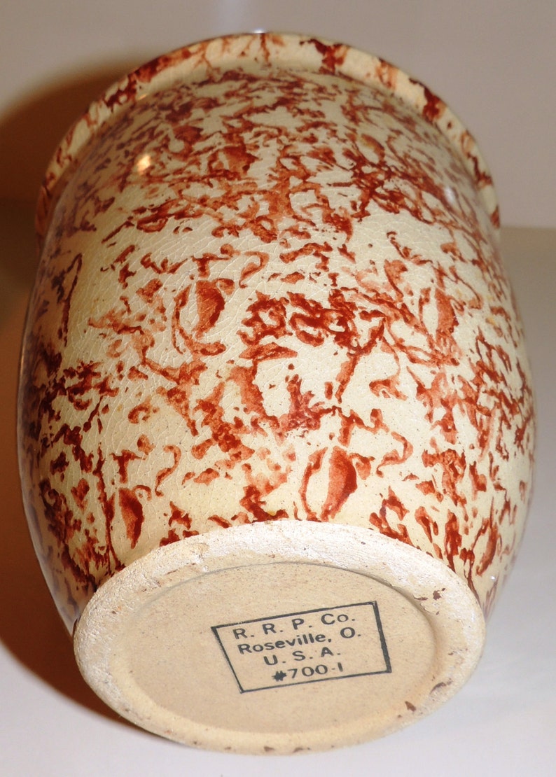 Roseville Ohio Red Spongeware Pottery Splatter Planter vase 7001 USA
