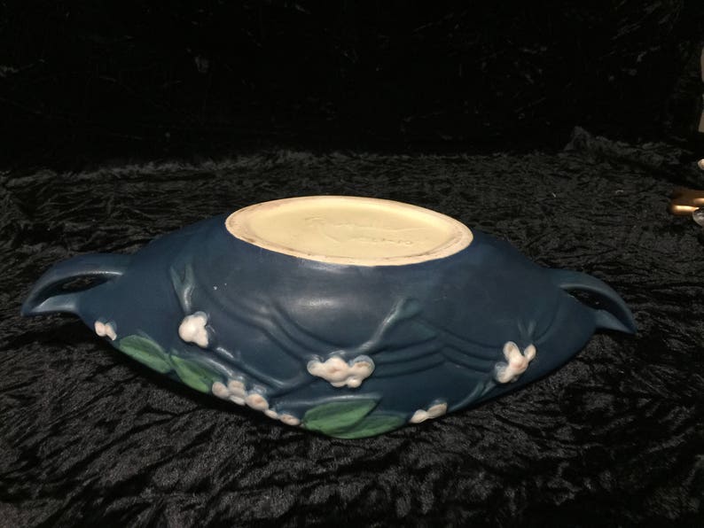 Antique Roseville U.S.A Snowberry Matt Blue Console Bowl Planter 1BL1-10