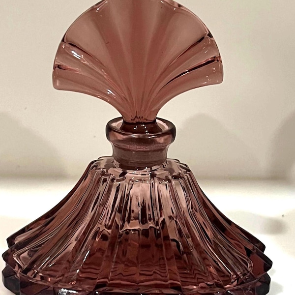Vintage Amethyst Glass Perfume Bottle Flutted Body Fan Shaped Stopper Never Used