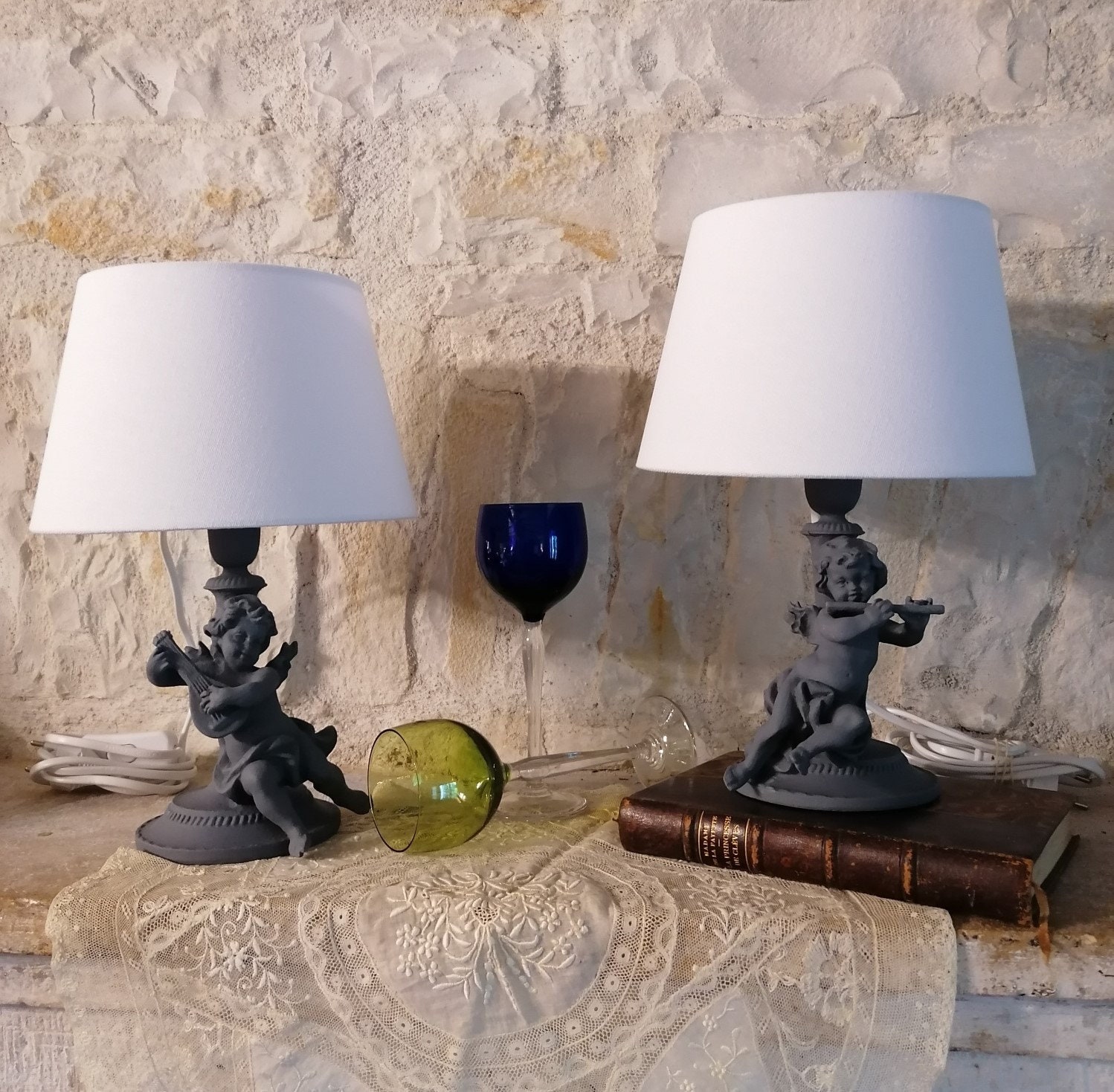 Duo de Lampe Chevet Petits Anges Musiciens Gris Anthracite Esprit Shabby ou Campagne Chic Pour Chamb