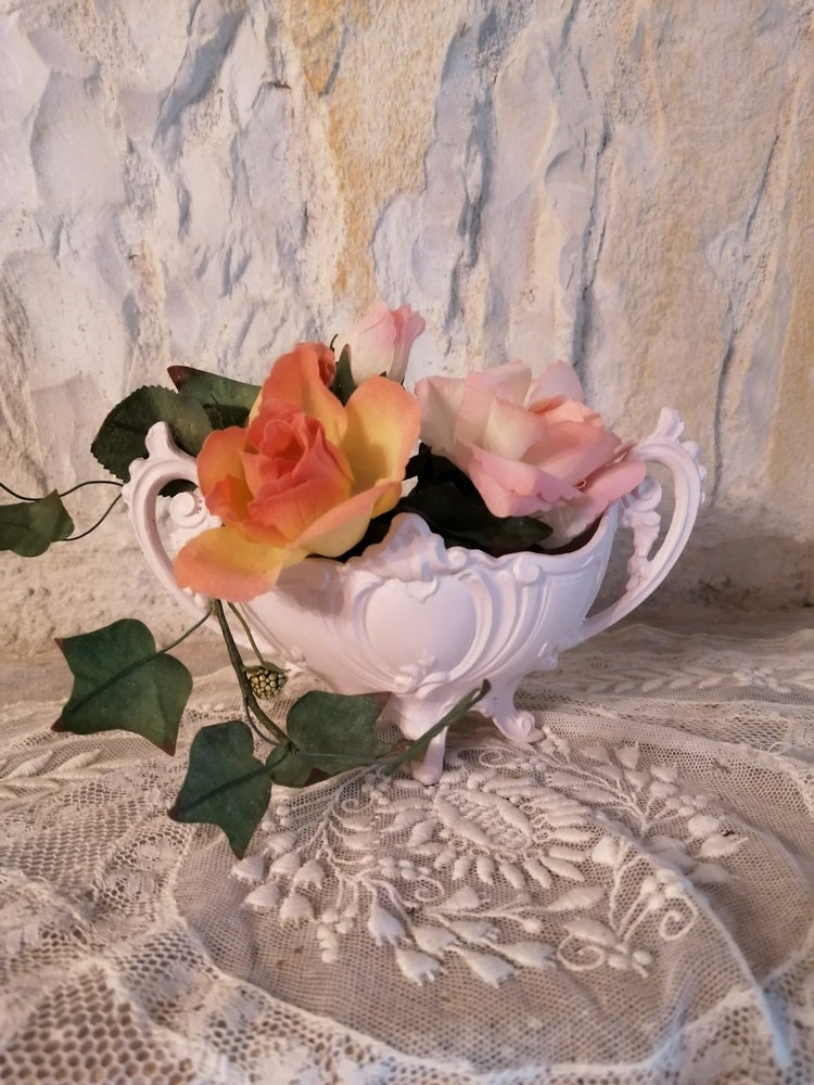 Petite Jardinière Style Rocaille