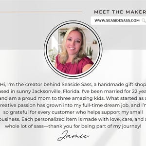 Op de afbeelding: Een cirkelvormig portret van een blond persoon in een magentakleurige top, geplaatst boven een tekstblok met de tekst: Meet the Maker, www.seasideass.com, en een persoonlijke introductie van de maker van Seaside Sass uit Jacksonville.
