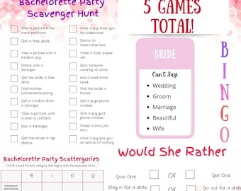 Puede incluir: Una tarjeta de juego de despedida de soltera imprimible rosa y blanca con el título "Bachelorette Party Scavenger Hunt" y una lista de tareas para completar. La tarjeta también incluye una sección titulada "5 Games Total!" y una tarjeta de bingo imprimible rosa y blanca con el título "Bride" y una lista de palabras que evitar decir. La tarjeta también incluye una sección titulada "Would She Rather" con una lista de preguntas para responder.