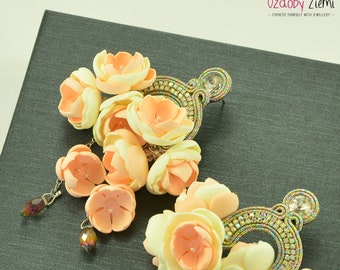 Peach creamy floral flower bridal earrings, glossy soutache earrings with flower cascade, bridal boho preach floral earrings for wedding