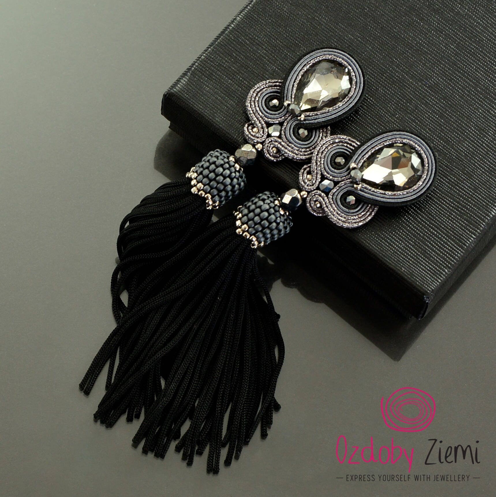 ☆007☆　Dori Csengeri　ドリチャングリ定価25,200円 Dori csengeri - Etsy 日本