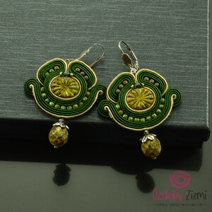 olive green soutache earrings, cute dangle earrings, elegant green earrings, small khaki green earrings, green and beige dangling earrings