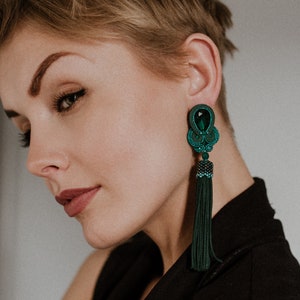 long emerald tassel earrings, stylish gipsy soutache earrings, stud green boho fringe earrings, gift for her, bridesmaids gift, lightweight
