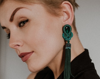 long emerald tassel earrings, stylish gipsy soutache earrings, stud green boho fringe earrings, gift for her, bridesmaids gift, lightweight