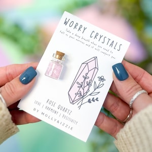 Cristales de cuarzo rosa para la preocupación - Regalo simbólico / Recuerdo / Piedras para la preocupación / Cristal natural / Regalo considerado / Regalo para buzón