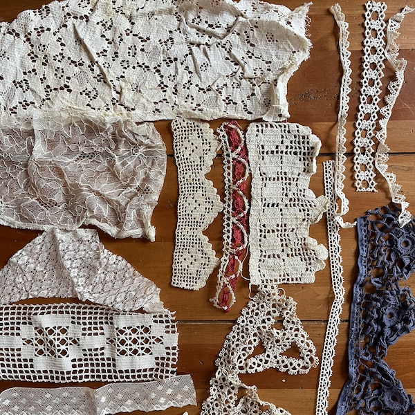 Rural Estate Stash Grab Bag 15 Pieces Vintage Antique Lace Crochet Trim Odds and Ends Salvaged Remnants Dolls Crafts Quilt Junk Journals (5)