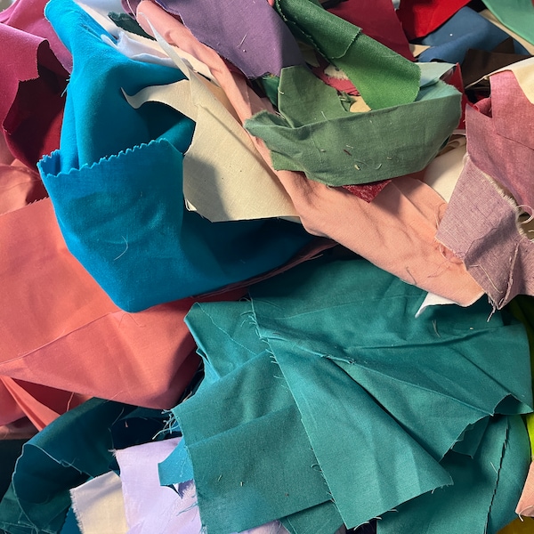 Grab Bag Bundle Scrap Fabric Quilting Dolls Crafts All Solids Broadcloth Cotton Sateen Rural Estate Stash