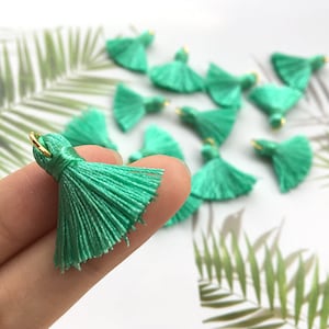 10 pieces Tassels,Tiny Catton Tassels,2cm Cotton Thread Tassels,Mini Tassels,Tassels Charm for Jewelry Making,DIY Tassels Earrings