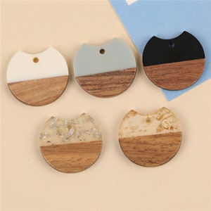 10 pcs pendentifs en résine époxy, résultats de boucle d&#39;oreille en résine semi-translucide, grand pendentif rond à breloques en bois et résine, couleurs contrastées, bijoux à bricoler soi-même