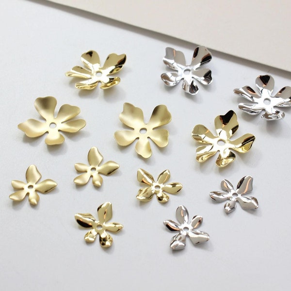 10 pieces 14K Gold plated Flower beadcaps, Gold daisy bead caps, Bulk bead caps, Small Bead caps, DIY Jewelry Findning