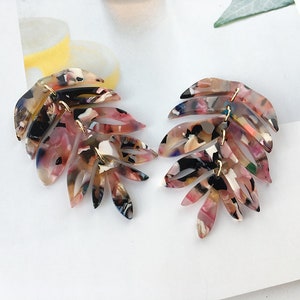 6 PCS 64*36mm Leaf Pendant Charms Tortoise Leaf shape Cellulose Acetate Colorful Charm Plastic Resin Acrylic Pendant Diy Jewelry Accessories