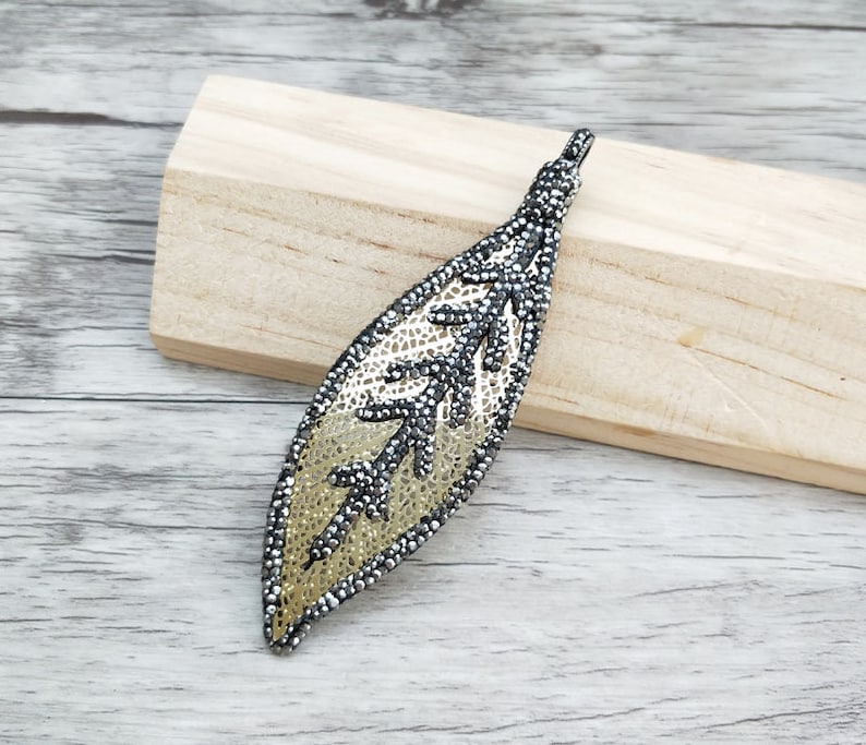 5 Pieces Vintage Hollow leaf Pendants Paved Rhinestone Crystal stone for DIY Necklace jewelry findings Boho charm Gift PD837