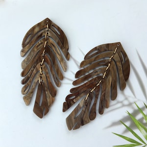 4PCS 30*68mm Leaf pendant,Tortoise Leaf shape Cellulose Acetate Charm ,Plastic Resin Acrylic Pendant DIY Jewelry Accessories