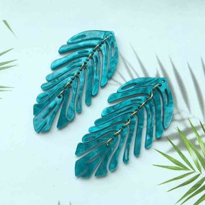 4 PCS 30*68mm Leaf  pendant,Tortoise Leaf shape Cellulose Acetate Charm ,Plastic Pendant Resin Acrylic Pendant DIY Jewelry Accessories