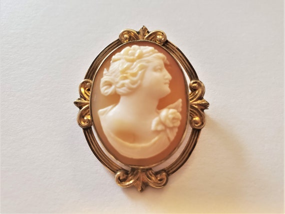 Early 1900/'s Oval Carved Pink Stone Antique Cameo Stick Pin Gold Plate Setting