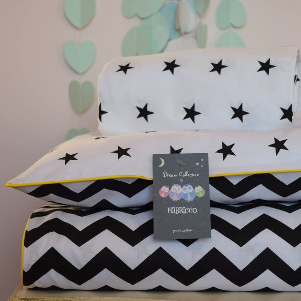 MONOCHROME pur COTON lit bébé housse de couette et drap housse noir blanc étoiles Chevron pépinière passepoil jaune