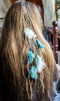 Clip in hair extensions with blue feathers and beads. Temporary blonde/linen hair extensions for festivals product logo