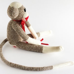 Mono calcetín de tacón rojo Rockford extragrande: peluche tradicional hecho a mano imagen 4