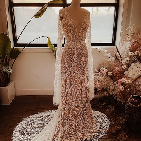 Raina Boho Wedding Dress | Ethereal Bell Sleeves | Hippie Bohemian 70s Wedding Dress | Boho Romantic Rustic Wedding Dress SAMPLE