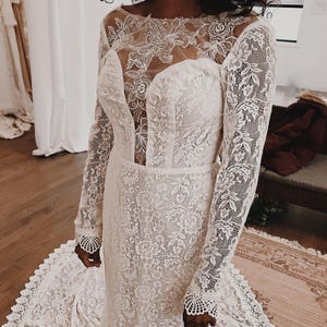 Venice / Bohemian Wedding Dress / Vintage Lace Wedding Dress / Open Back Backless and Long Sleeves Wedding Gown image 7