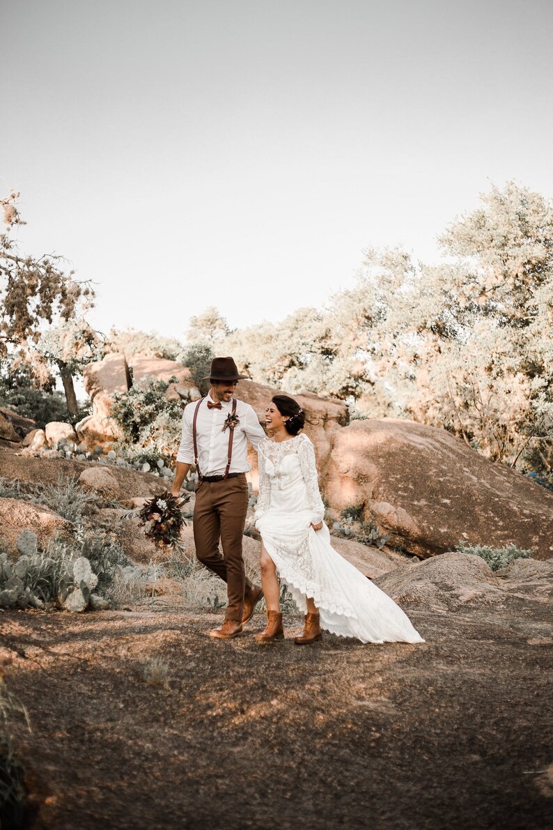 Venice / Bohemian Wedding Dress / Vintage Lace Wedding Dress / Open Back Backless and Long Sleeves Wedding Gown image 3