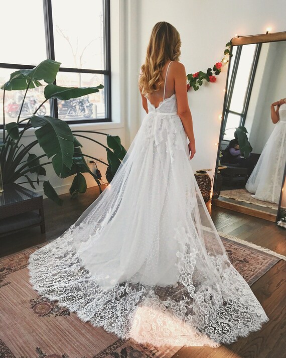 thin lace wedding dress