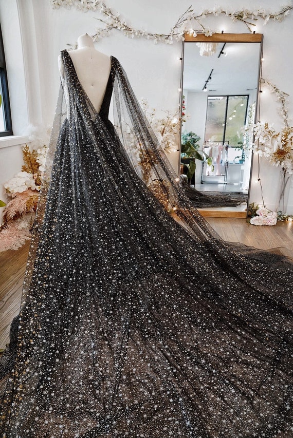 2019 Black Lace Applique Cape Jacket Custom Evening Gowns With Sheath Style  For Women Perfect For Prom, Formal Parties And Saudi Arabic Events From  Veralovebridal, $127.64 | DHgate.Com
