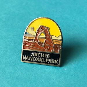 Arches National Park Soft Enamel Pin / National Park Souvenir / Collectible Gift for Nature Lover, Explorer, & Hiker