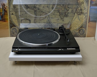 Pure White 18x16x1.125 Turntable Stand, White Caesarstone Turntable Stand, Turntable Shelf, Turntable Table, Turnteble Platform
