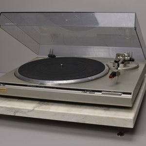 White 18x16x1.25 Honed FinishTurntable Stand, White Turntable Stand, Turntable Display, Turntable Base, Turntable Platform