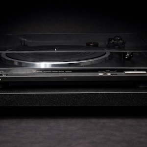 Black Absolute Granite Turntable Isolation Platform 20x16x1.25 with Brass Spikes, Record Player Stand