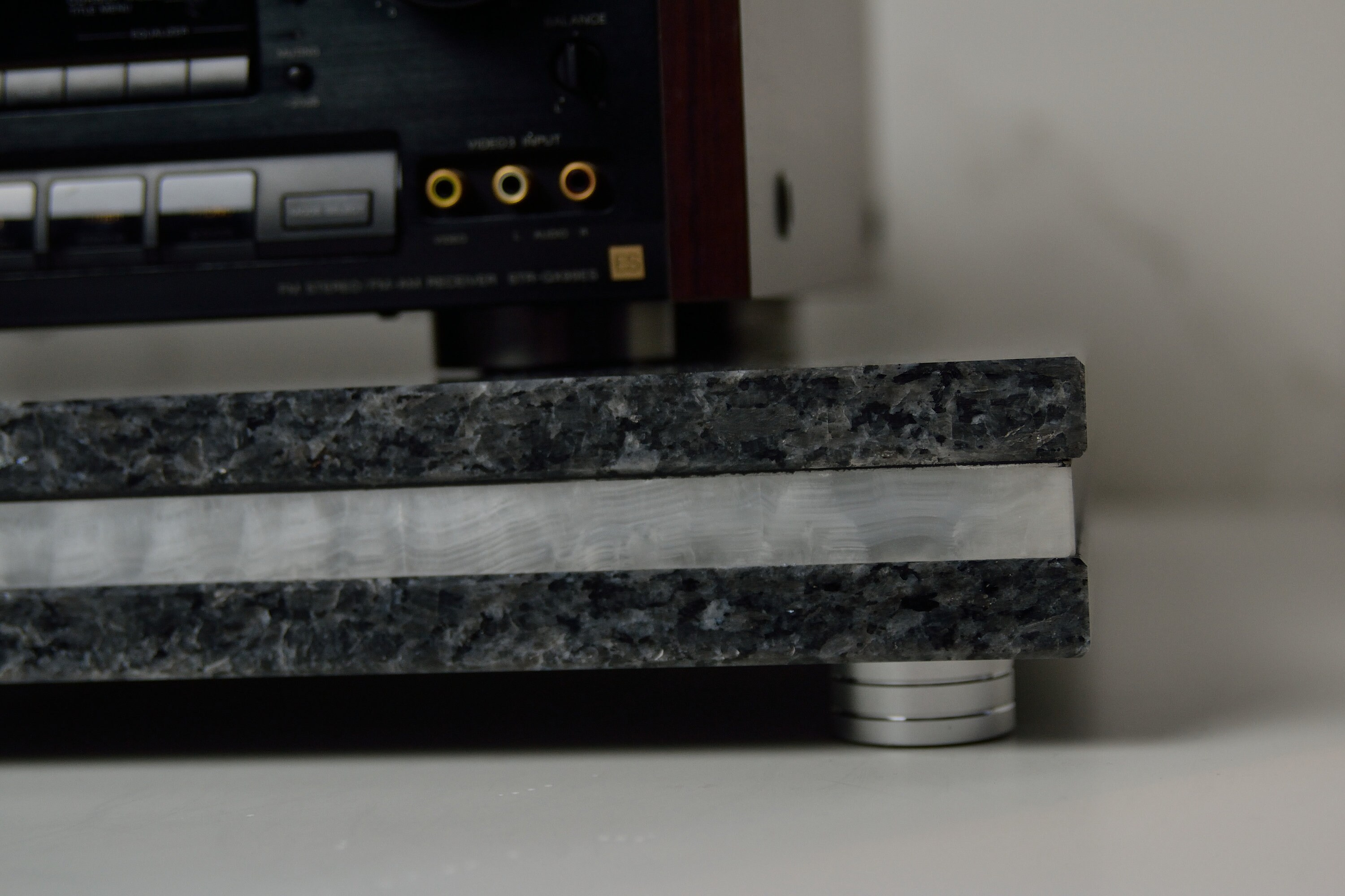 18x16x2.125 Vibration Isolation Granite Platform Model 1816 Dubel R Blue