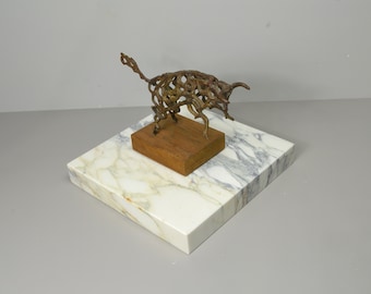 Calacatta Marble Sculpture Base: Art Display Plinth (14Wx14Dx2H)