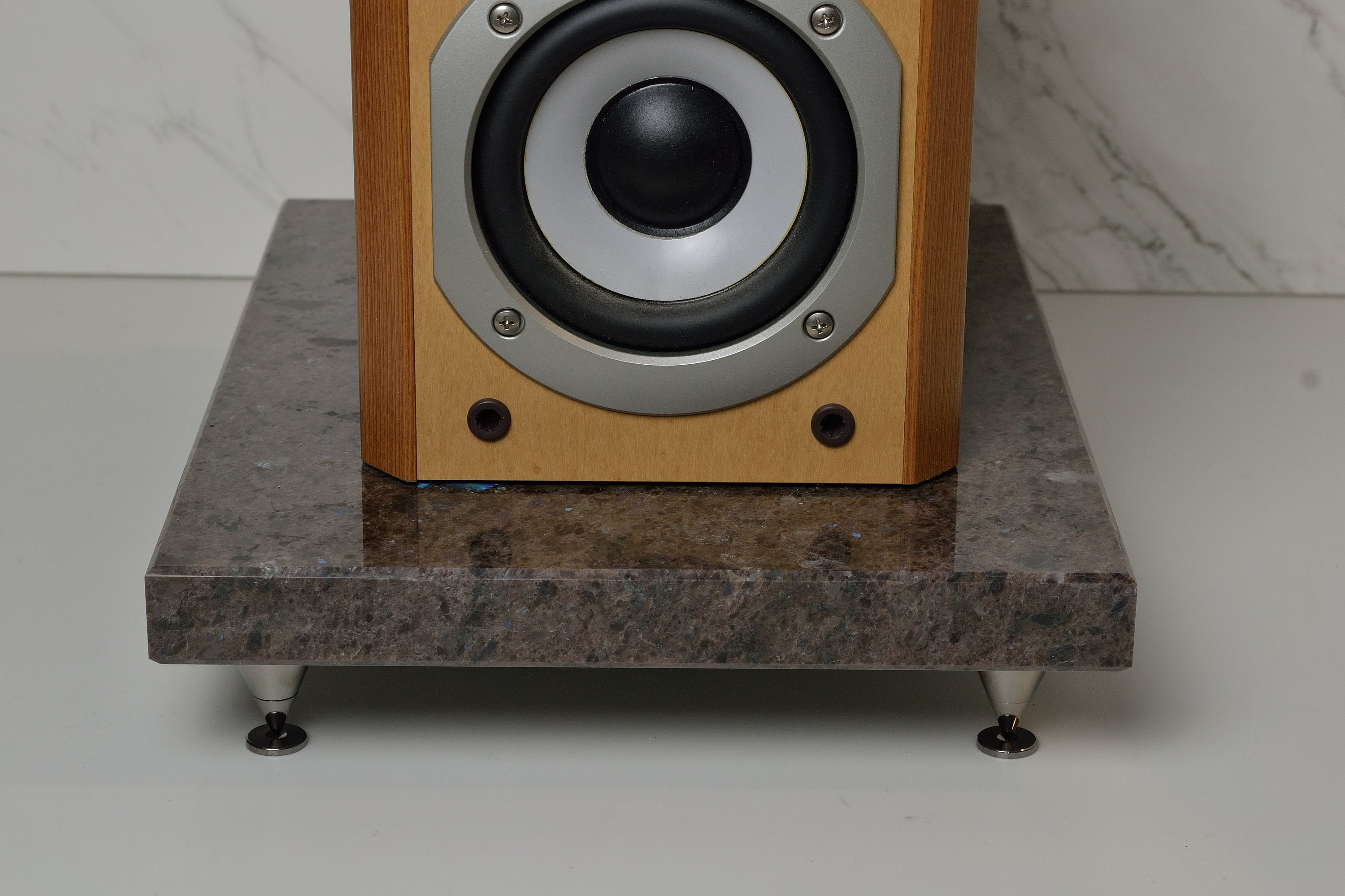 11x14.5 Labrador Brown Granite Isolation Speaker Stand
