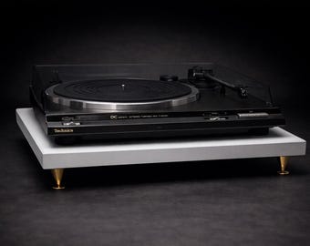 White Caesarstone Turntable Isolation Platform 18x18x1.125 with Brass Spikes, Record Player Stand